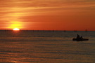 Kajak-Silhouetten auf Sunset-Wasser KOSTENLOSES Stock-Photo-Bild, kajak, sonnenuntergang, ruhe