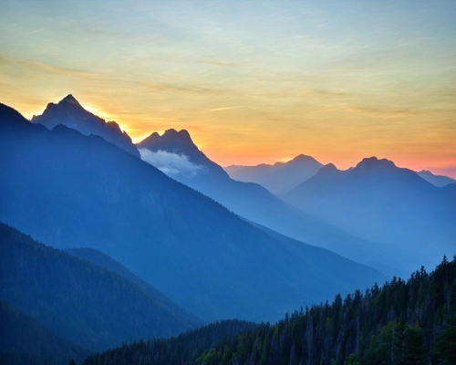 Erhabener Bergsonnenuntergang KOSTENLOSES Stock-Photo-Bild, Berge,  Sonnenuntergang,  Natur