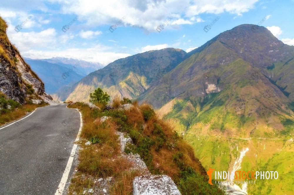 Himalayan mountain road with scenic landscape at Munsiyari Uttarakhand